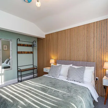 Seafront Apartment - Sleeps 6 - Gateway To The Lake District - Brand New Morecambe Exterior photo