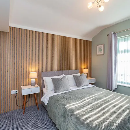 Seafront Apartment - Sleeps 6 - Gateway To The Lake District - Brand New Morecambe Exterior photo